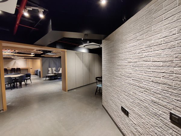 product-600-450 MCM Phomi Modified Clay Econic Clay facing brick Office Space