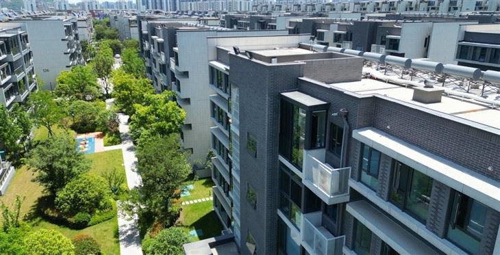 PHOMI MCM Brick Tile For Commercial Real Estate